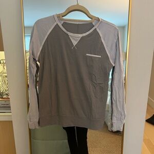 Lululemon top size 2